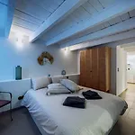 Predio Da Estacao * Oporto
