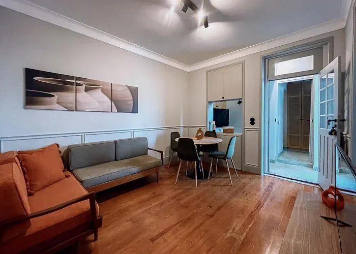 Predio Da Estacao Lejlighed Porto