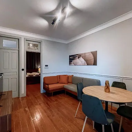 Predio Da Estacao Apartman Porto